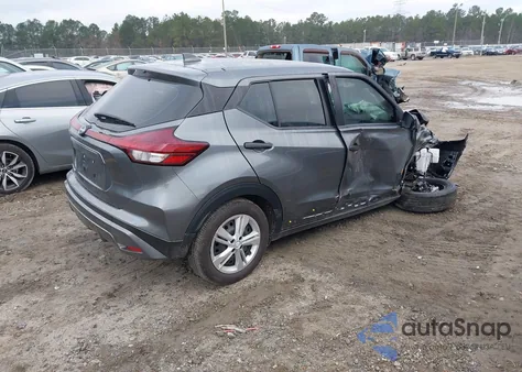 2025 Nissan Kicks Play S z USA, uszkodzony, nr VIN 3N1CP5BVXSL492897